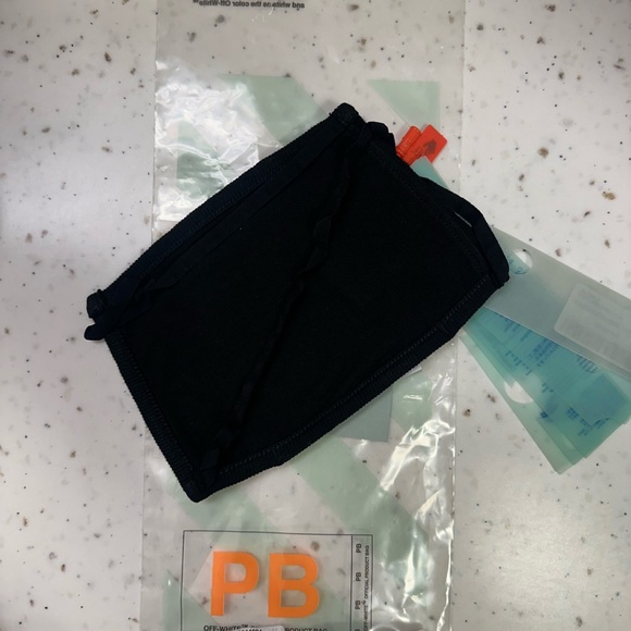 Off-White Face Mask - Picture 5 of 7